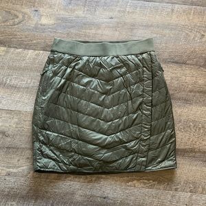 Aventure Sherpa Lined Puffer Skirt
